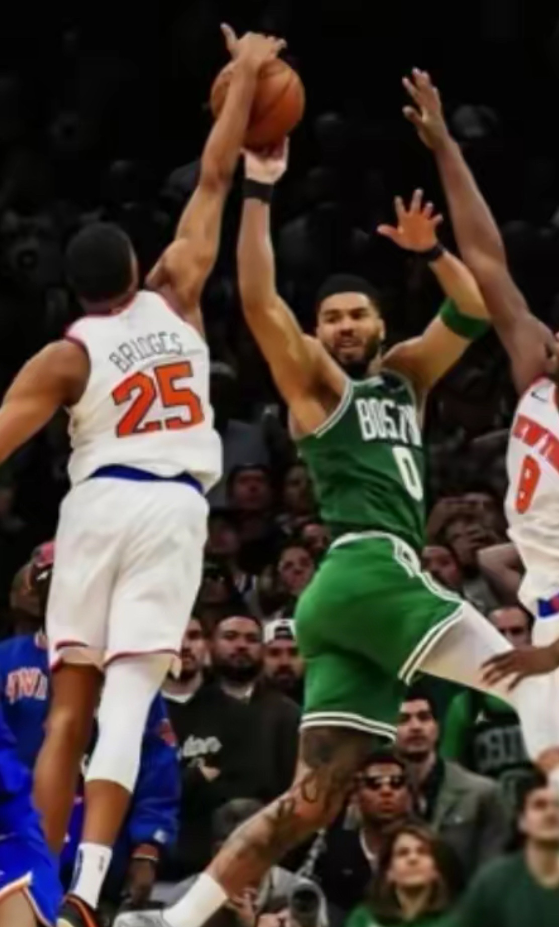 包含塔图姆新星大比分获胜表现突出,皇家马德里前途光明!比赛高潮迭起的词条 包含塔图姆新星大比分获胜表现突出,皇家马德里前途光明!比赛高潮迭起的词条