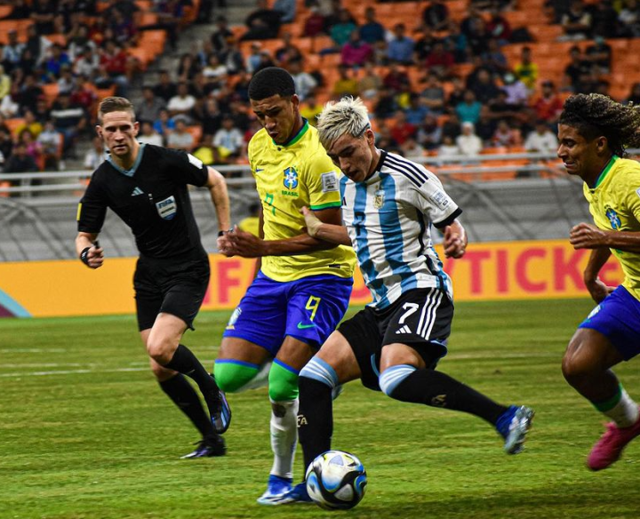 开云app-集结日新疆广汇备战德国杯，临场应变细节流出，媒体盛赞，球探报告显示潜力的简单介绍